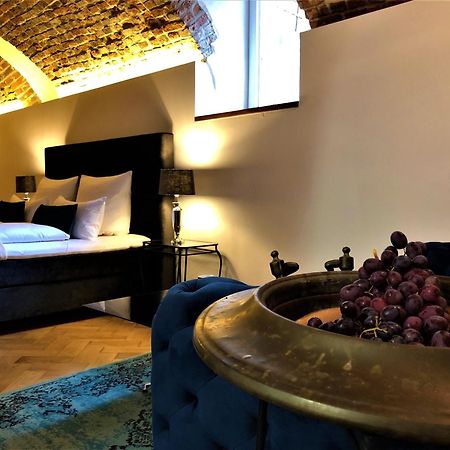 Historical Luxury Homes - Stadtvilla Mit Jacuzzi Und Garten ไฟรบวร์กอิมไบรส์เกา ภายนอก รูปภาพ