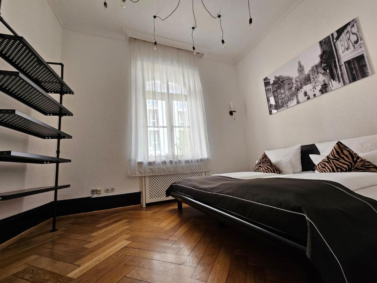 Historical Luxury Homes - Stadtvilla Mit Jacuzzi Und Garten ไฟรบวร์กอิมไบรส์เกา ภายนอก รูปภาพ
