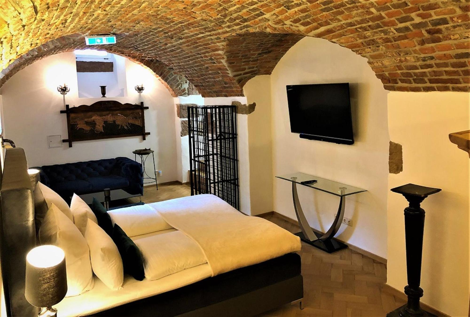 Historical Luxury Homes - Stadtvilla Mit Jacuzzi Und Garten ไฟรบวร์กอิมไบรส์เกา ภายนอก รูปภาพ