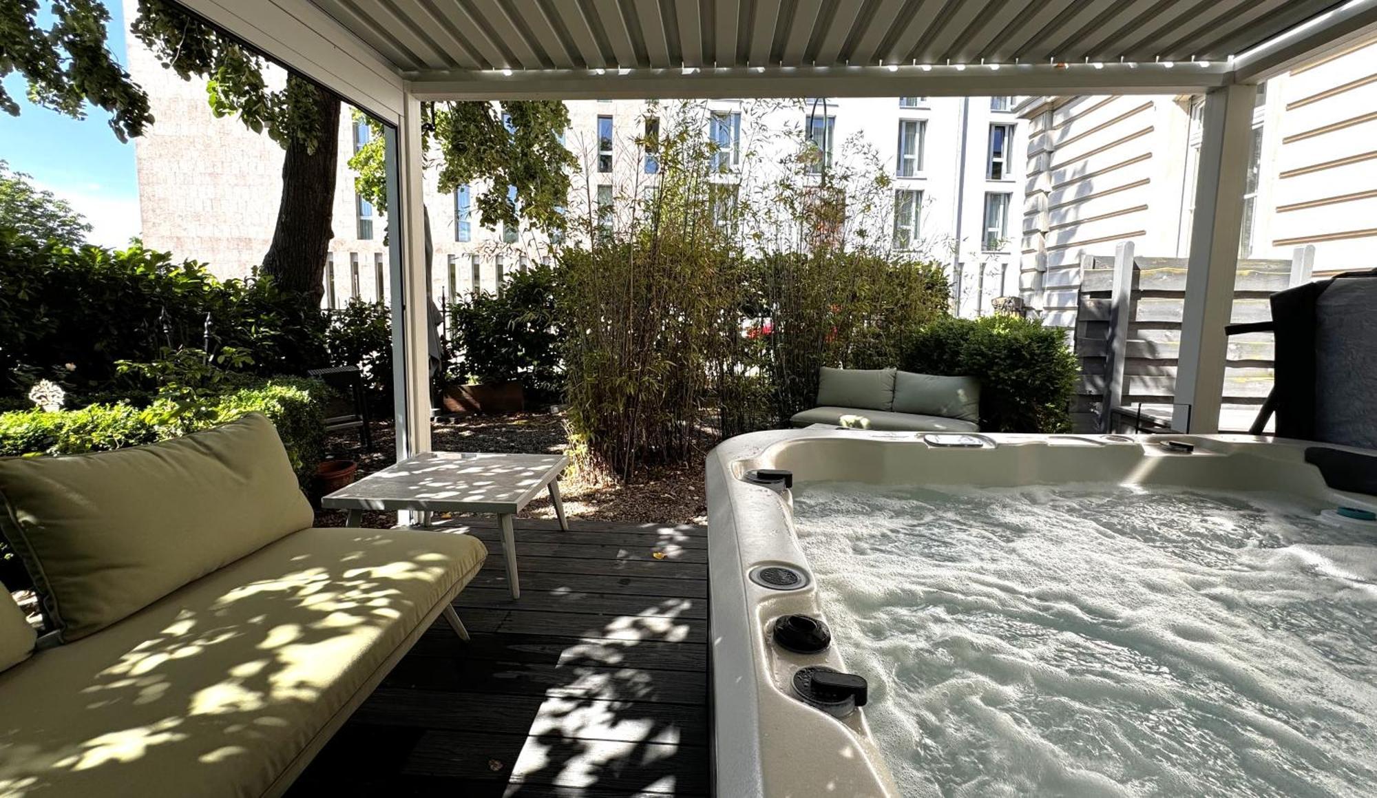 Historical Luxury Homes - Stadtvilla Mit Jacuzzi Und Garten ไฟรบวร์กอิมไบรส์เกา ภายนอก รูปภาพ